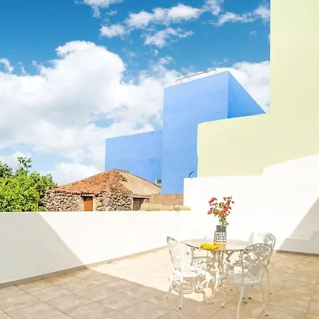 Dom wakacyjny Comfy Holiday In Genoves With Balcony *