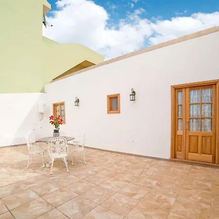 Dom wakacyjny Comfy Holiday In Genoves With Balcony San Pedro de Daute
